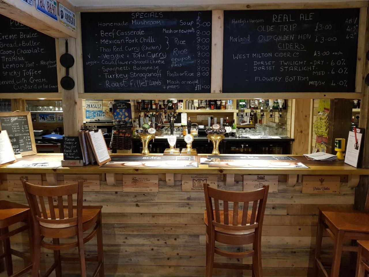 The Rivers Arms Dorchester Bagian luar foto